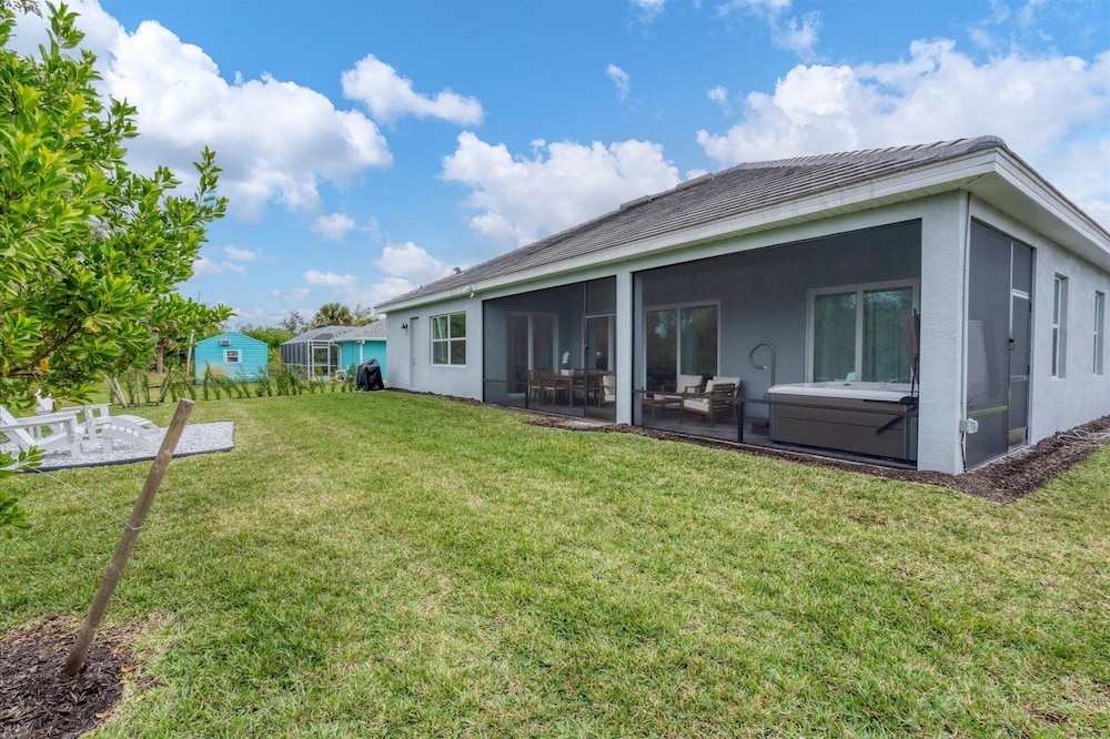 South Gulf Cove 3 Bedroom Private Home with Hot Tub 3 Home