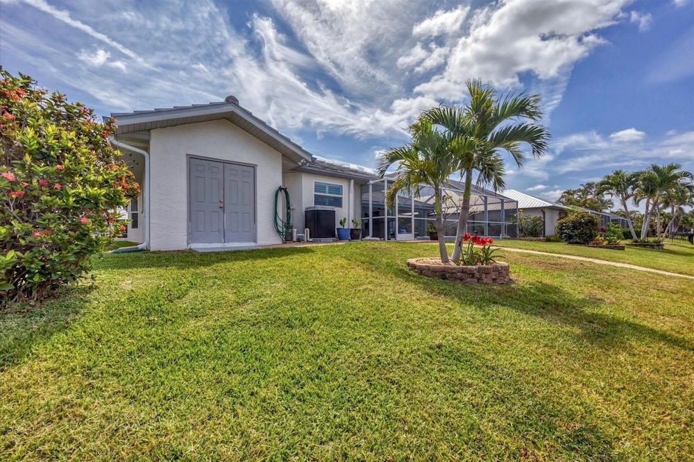 Punta Gorda 3-Bedroom Canalfront Vacation Home with Pool 3 Home
