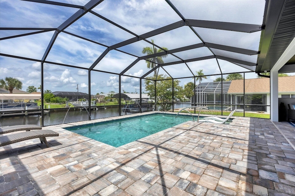 Port Charlotte Private Pool And Dock Vacation Home - Canal Access To Charlotte Harbor! 3 Bedroom Home