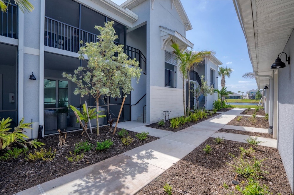 14277 Heritage Landing Blvd #1315