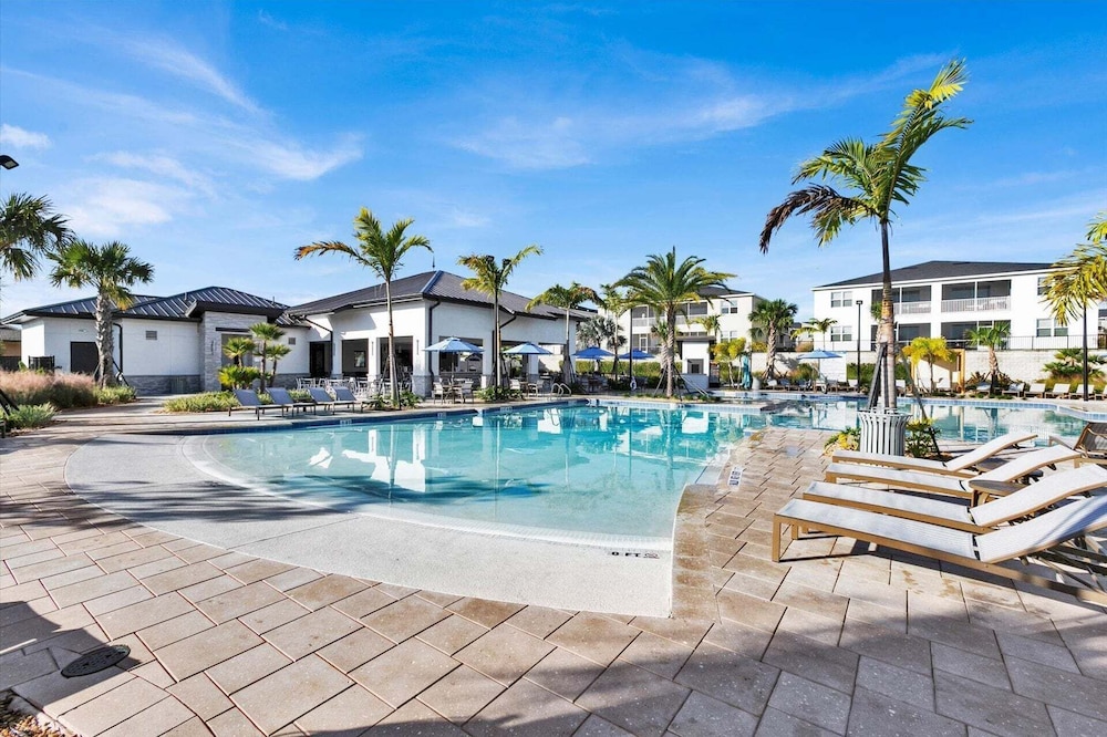 Championsgate 8 bedroom, Game room, Pool, Theater 8 Home
