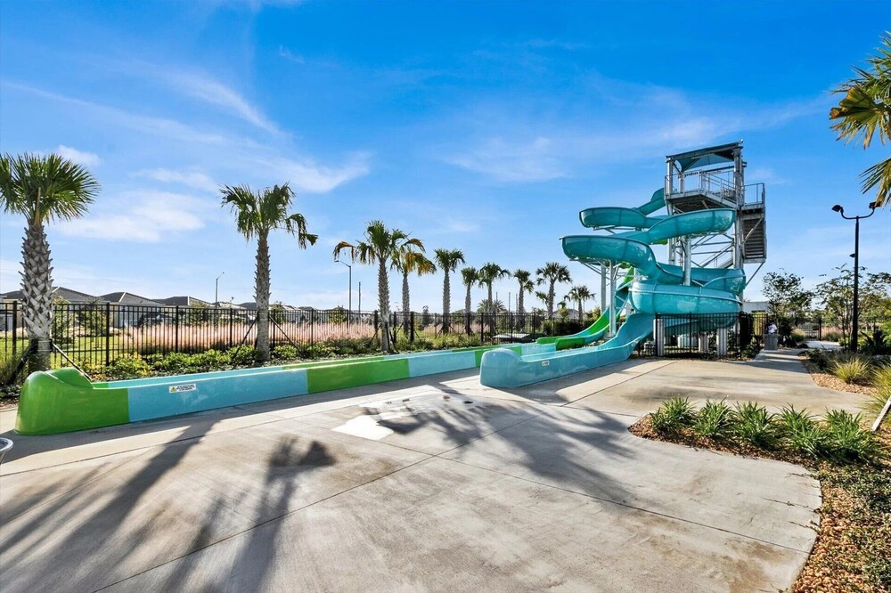 1194 Drop Lane