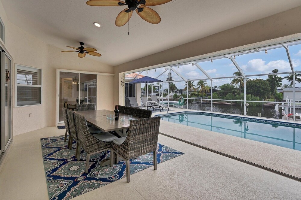 Punta Gorda 3-Bedroom Canalfront Pool Vacation Home with Dock 3 Home