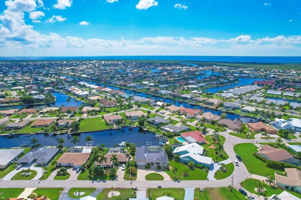 Punta Gorda Isles 3-Bedroom Private Pool Home on Canal with Dock 3 Home