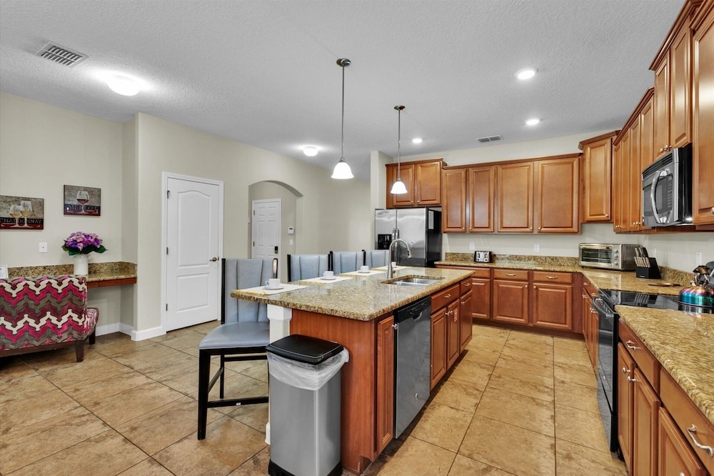 Paradise Palms Resort 6 Bedroom Private Pool+Spa Home 6 Home