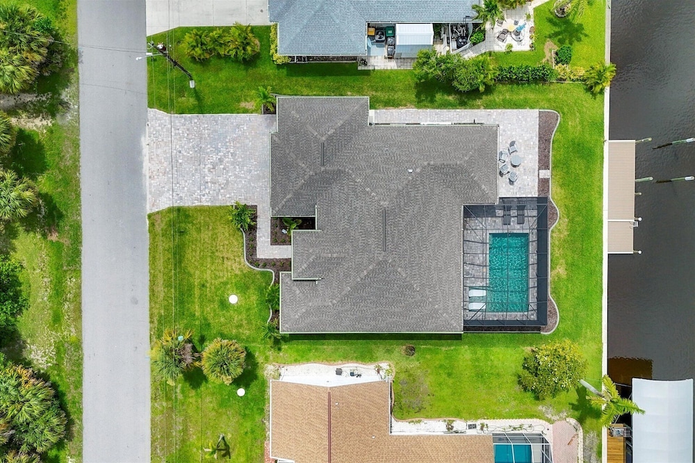 Port Charlotte Private Pool And Dock Vacation Home - Canal Access To Charlotte Harbor! 3 Bedroom Home