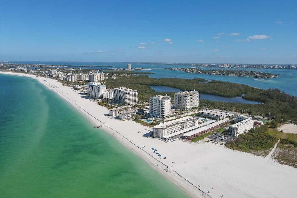 Anchorage Resort 2nd Floor 2 Bedroom Condo Facing IntraCoastal Waters 2 Condo