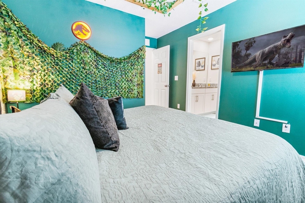 Solara Resort 7 Bedroom Home with Pool+Spa 7 Home