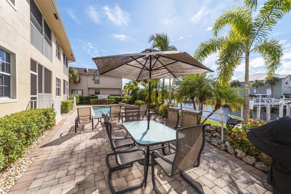 Punta Gorda 3-Bedroom Canalfront Vacation Condo with Dock 3 Condo