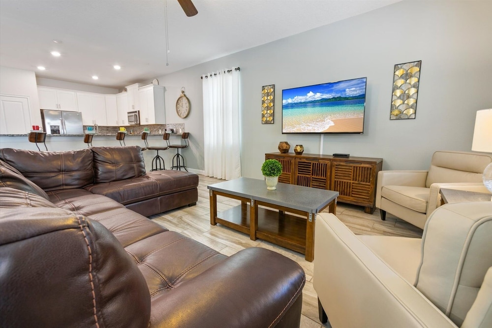Championsgate Resort 9 Bedroom Private Pool+Spa Home 9 Home