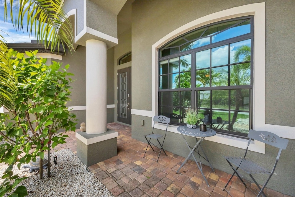 South Gulf Cove 3 Bedroom Canal Pool Home 3 Home