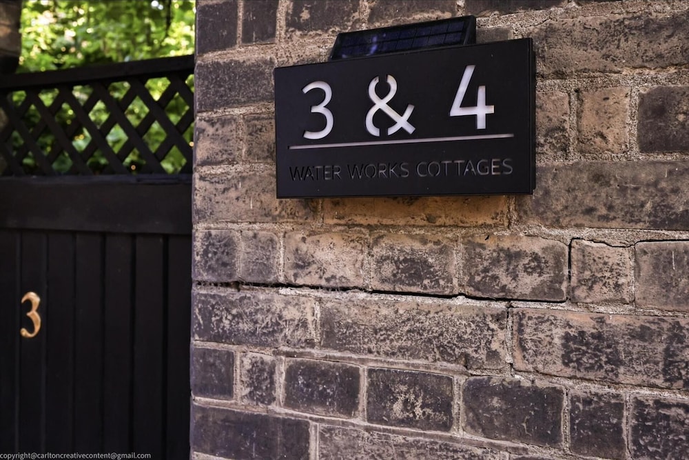 Immaculate 3-bed Cottage in Hampton