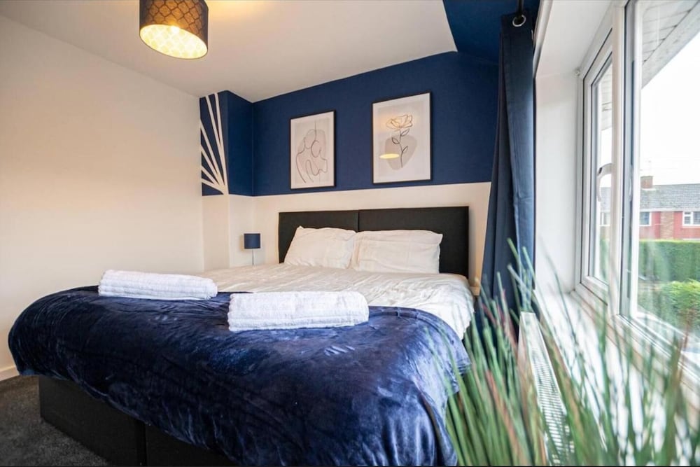 Durham Delightful 5-bed House Retreat