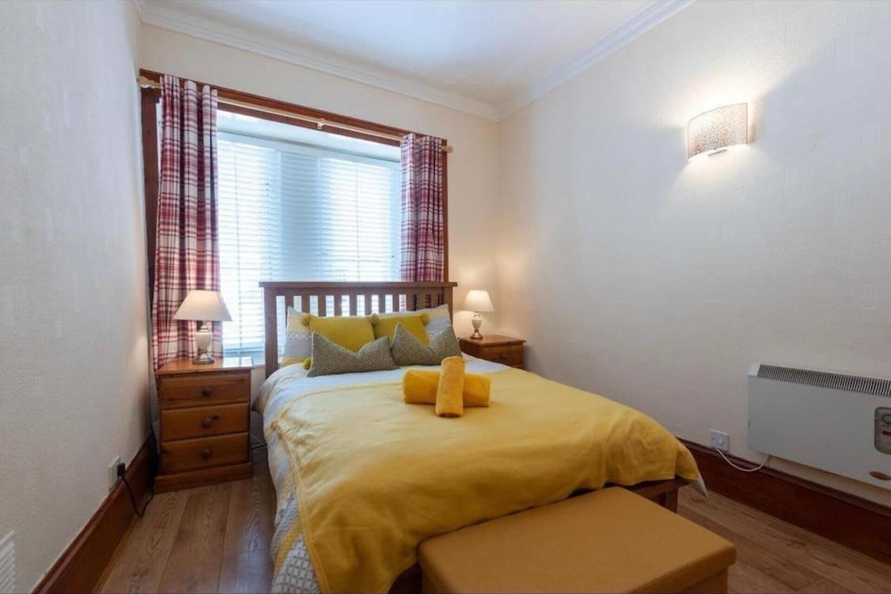 Georges57 2-bed Apartment in Inverness view 4