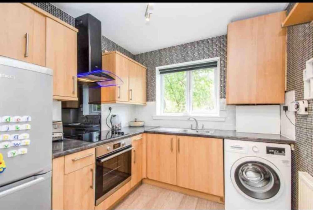 Cozy Apartment in Glasgow City Centre, Scotland view 4
