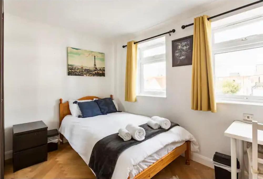 Highfield Avenue Cozy Apartment in London
