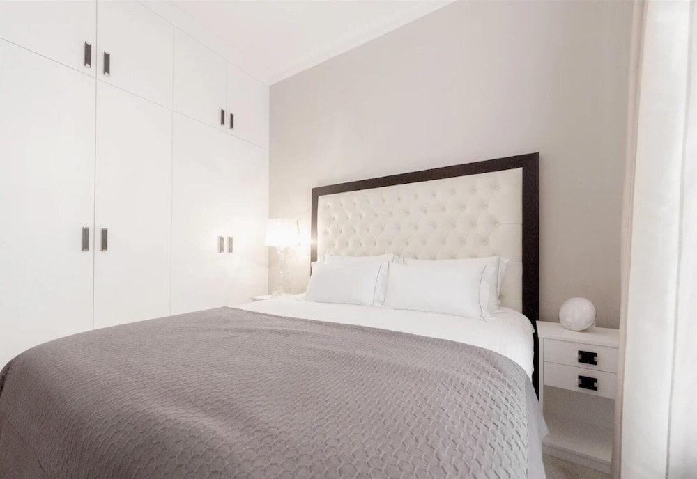 Modern 2 bed Apartment in Notting Hill