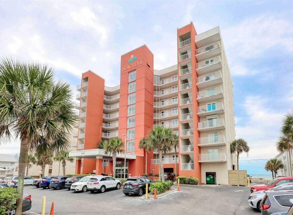 Seacrest 405 1 Bedroom Condo by RedAwning
