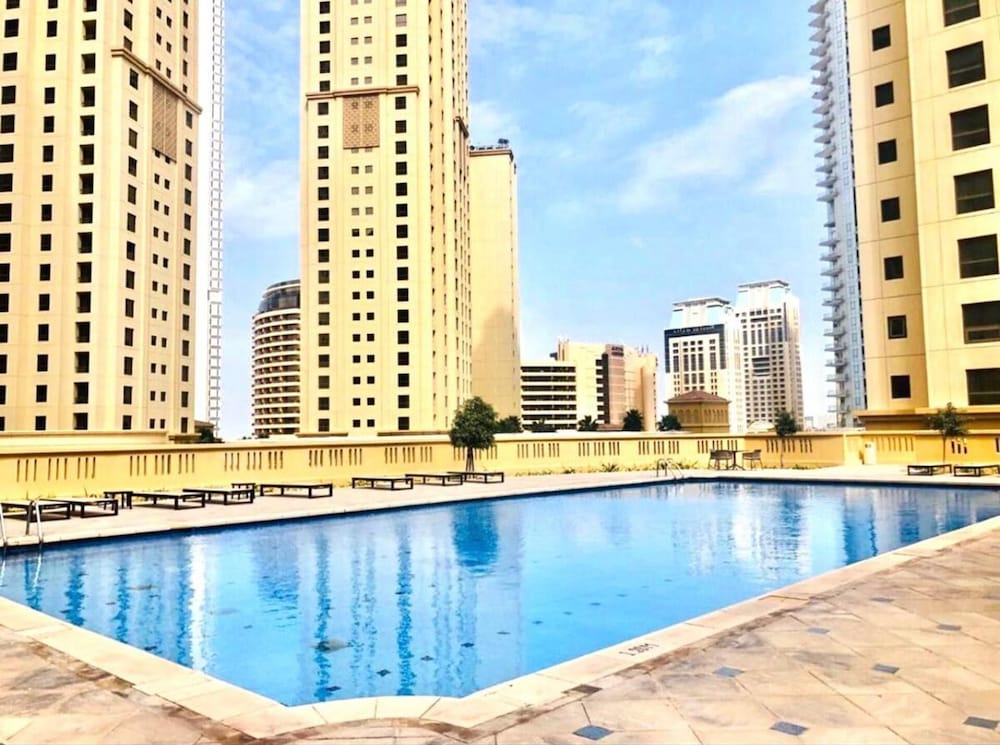 Large 4 Bedroom Sea View Jbr