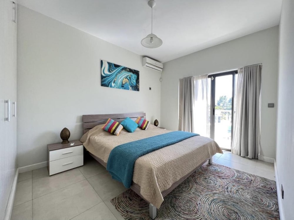 Impeccable 2-bed Apartment in Perebere view 5