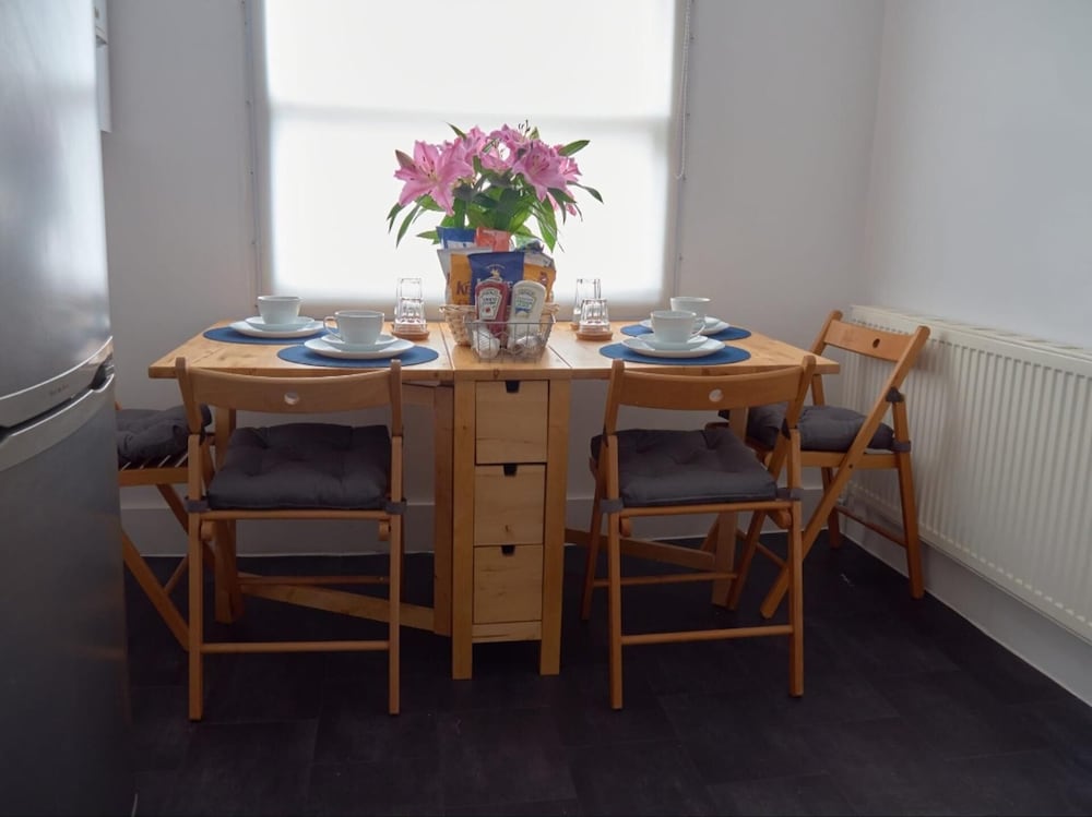 Lovely Large London Apartment, Near Stratford