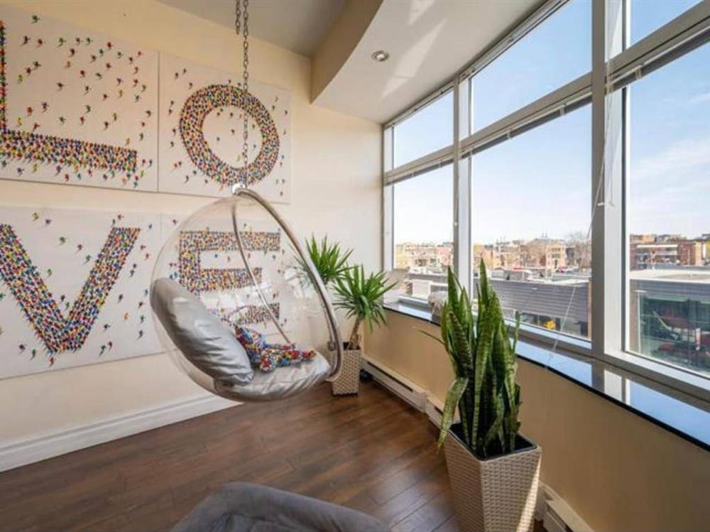 Sleeps6-apartment-parking-balcony-patio