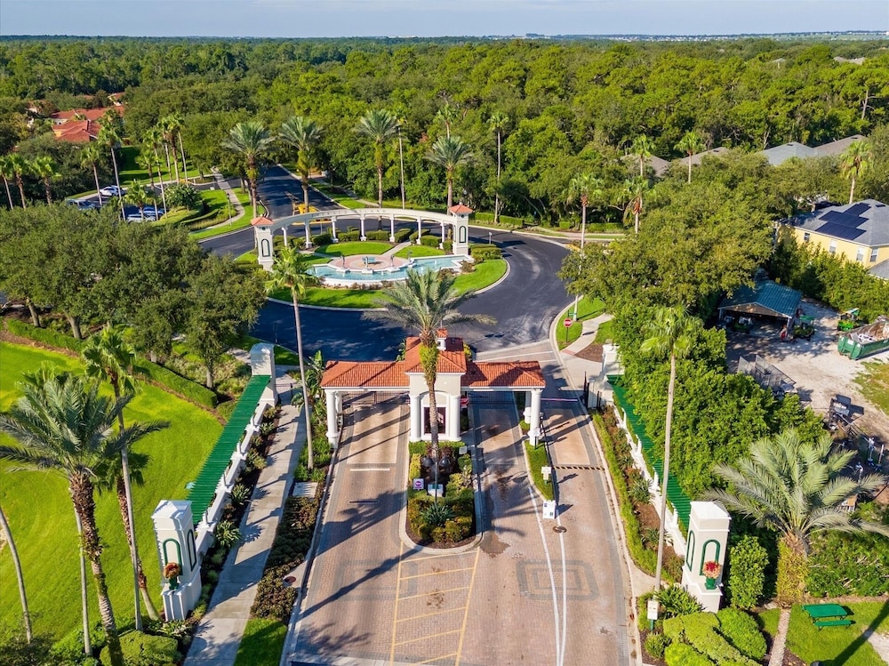 Emerald Island Resort 3 bedroom Townhome with Resort Access 3 Townhouse