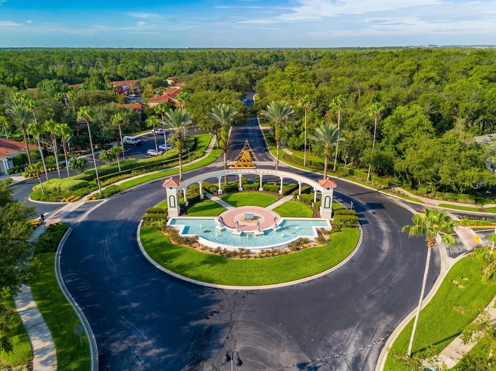 Emerald Island Resort 4 Bedroom Townhome Close to Disney! 4 Townhouse
