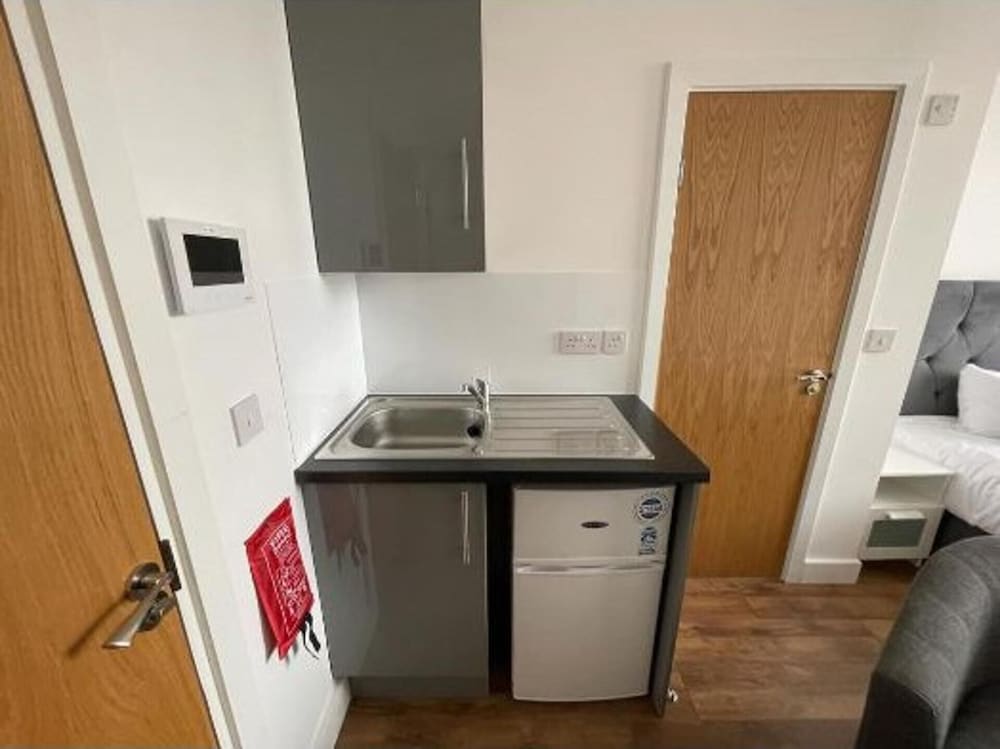 Webberley Stylish Studio 9A Twin Bed view 2