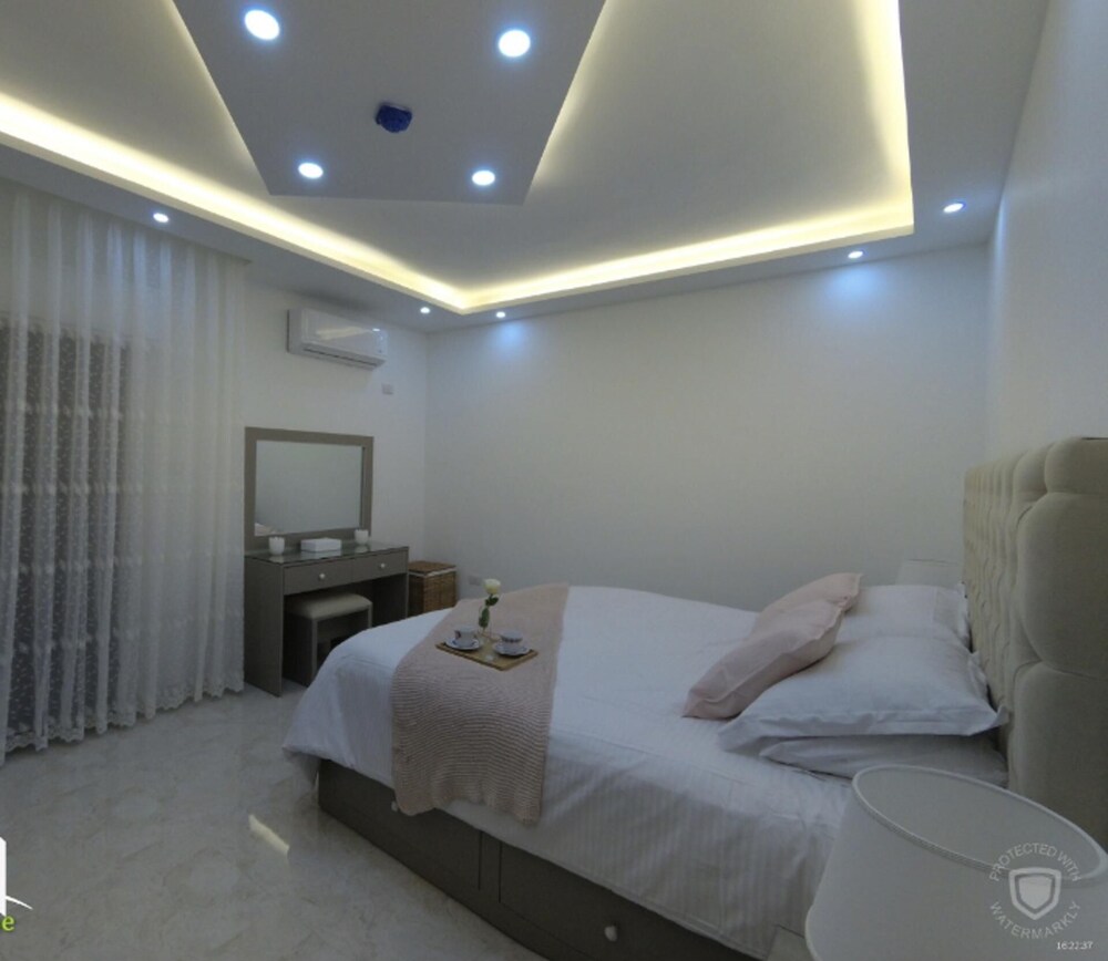 Amazing one Bedroom Apartment in Amman,elwebdah 1