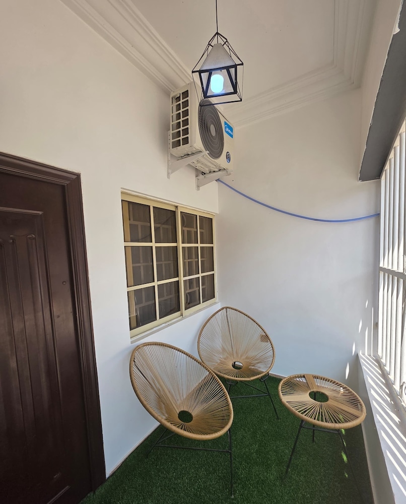 Decorum Apartments