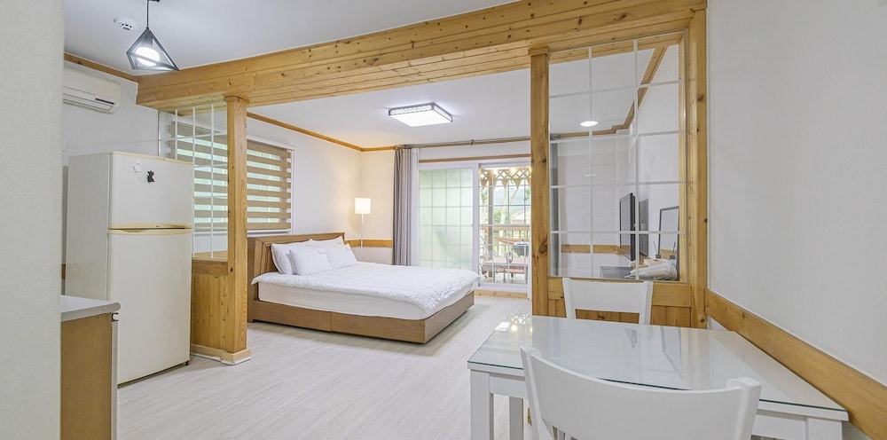 Gyeongju Cabinhouse