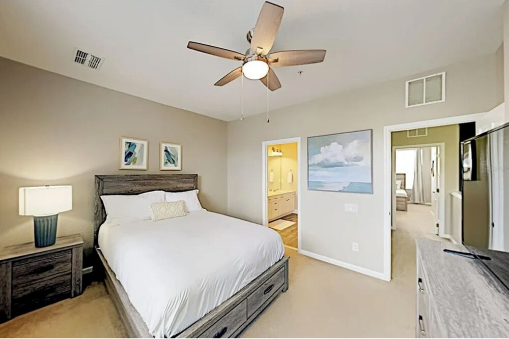 Beautiful Family Townhome, Near The Parks - 8000-104
