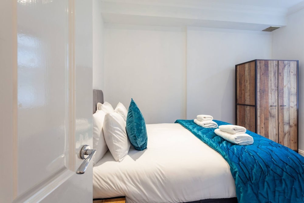 Brighton Blissful Retreat by the Sea