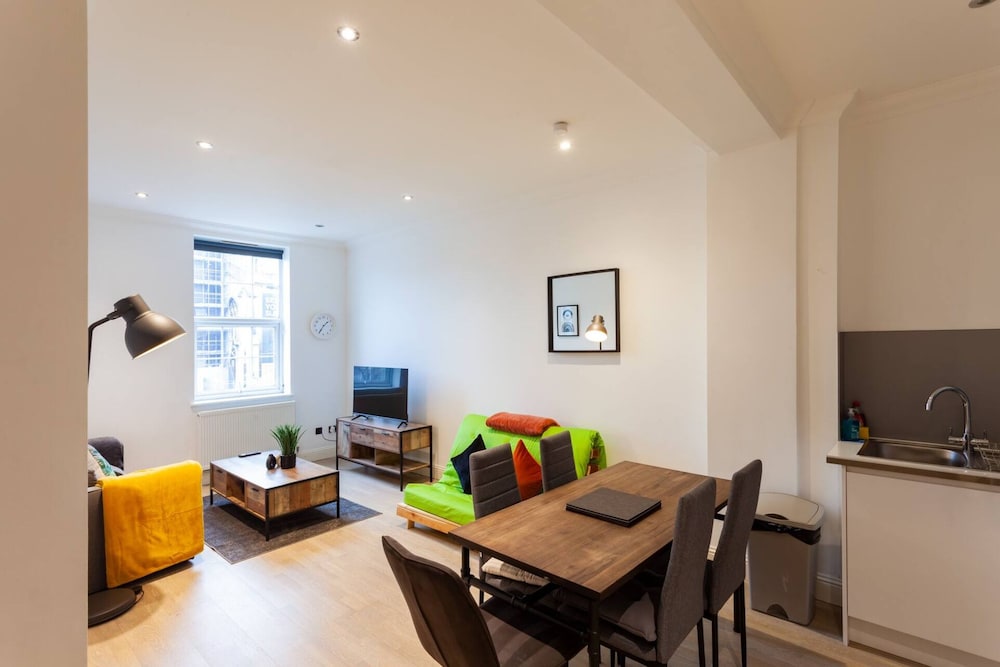 Brighton Blissful Retreat by the Sea