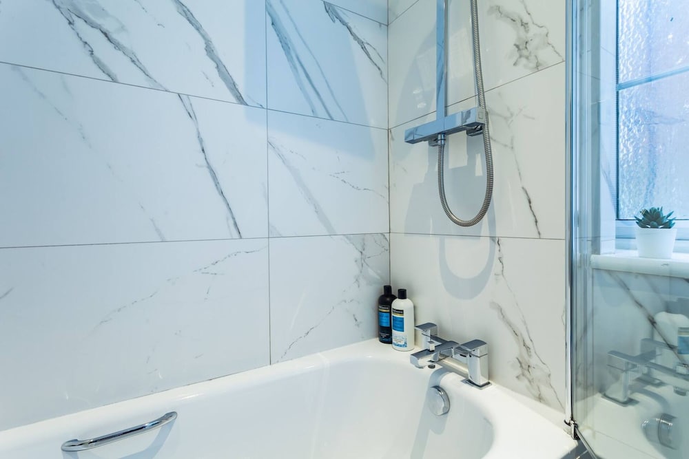 Brighton Blissful Retreat by the Sea
