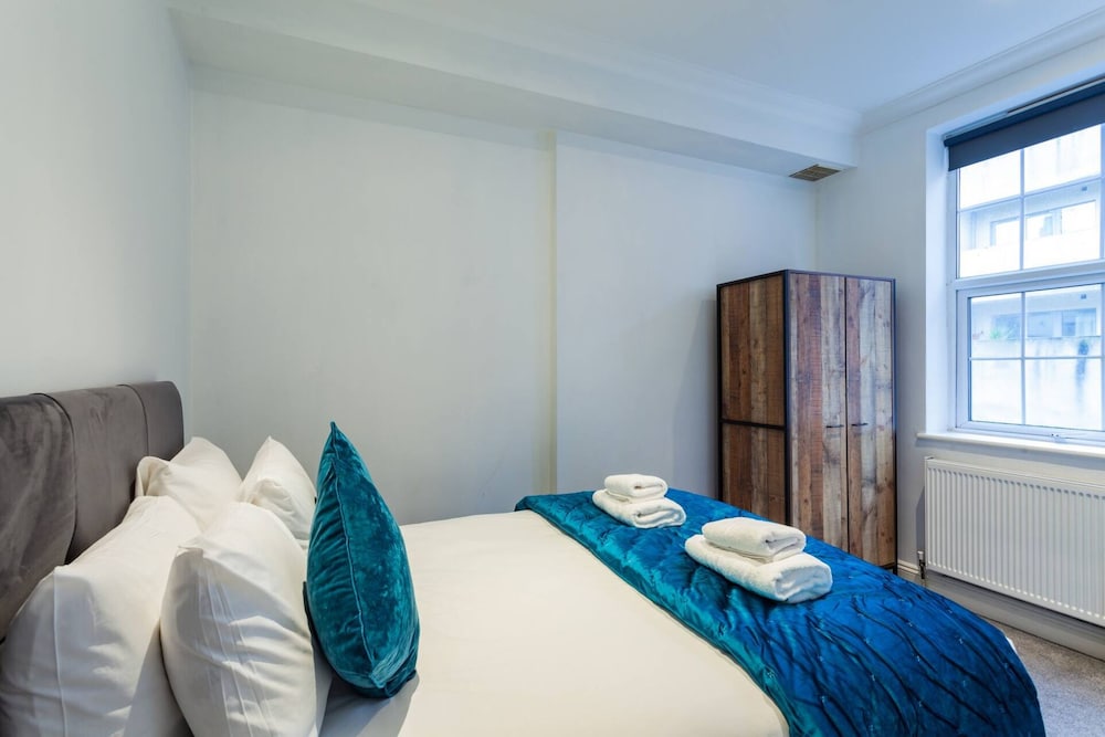 Brighton Blissful Retreat by the Sea