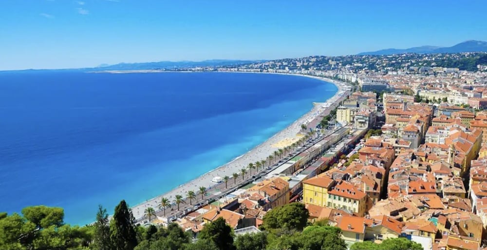 Studio à louer Carré d'Or à Nice photo 4