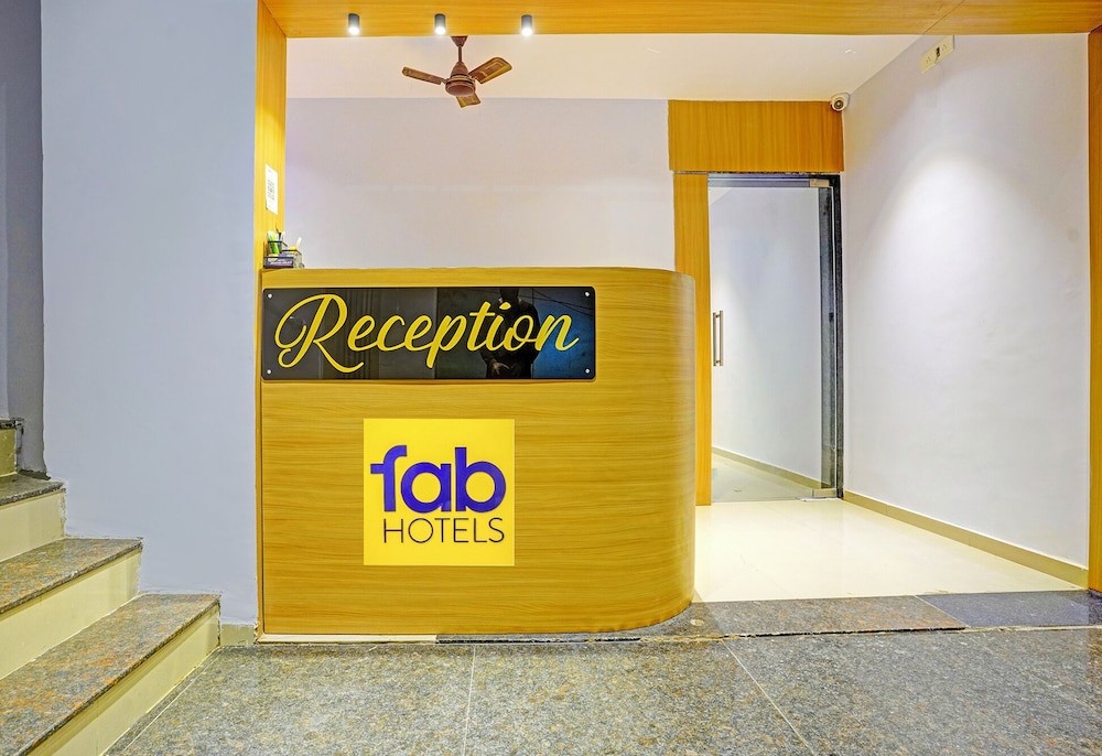 Fabhotel Nidhivan Palace