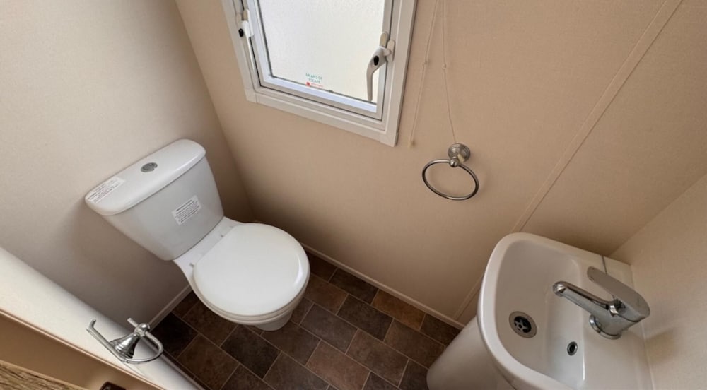 Familyfriendly-8berth-freeparkingspot-closetobeach