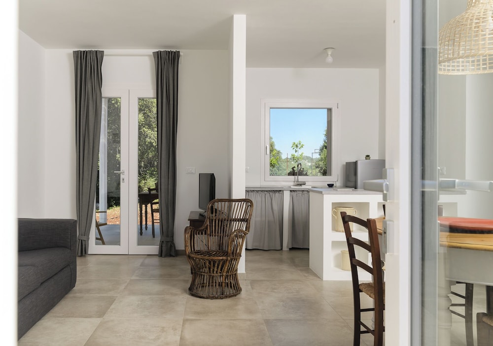 Villetta Foragno con giardino by Wonderful Italy