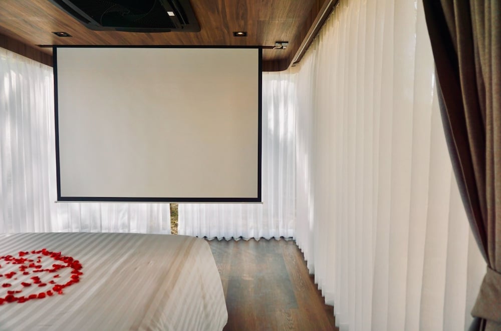 Timber Society Boutique Hideaway