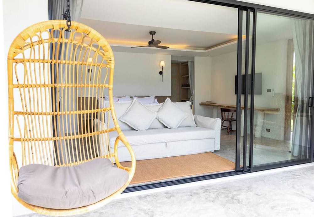 Kalamari Luxury Beach Front Villa