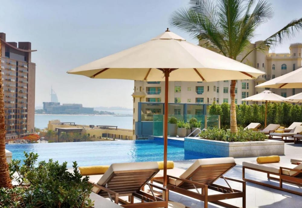 Luxury Studio w Dreamy Views Over Palm Jumeirah