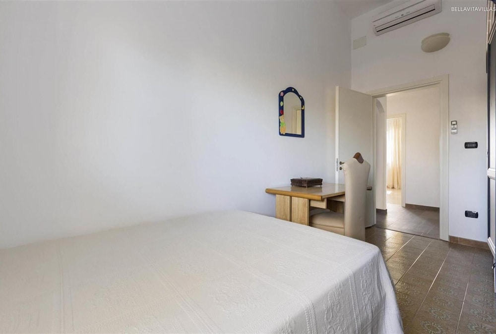 1014 Villa Miramare in Torre Suda view 5