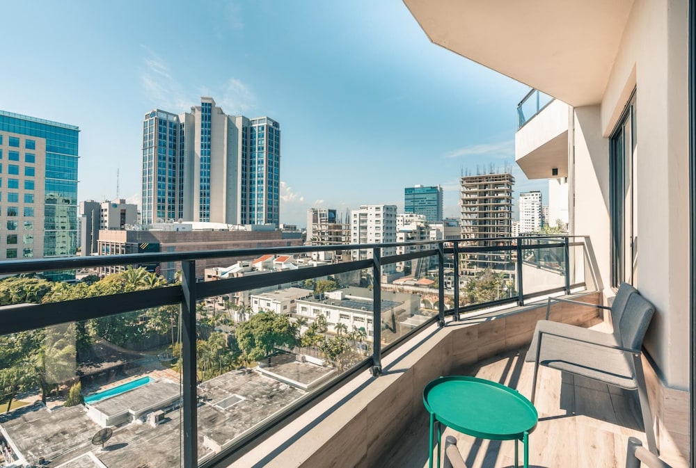 Regatta Living II With Breakfast Included - 802 view 3