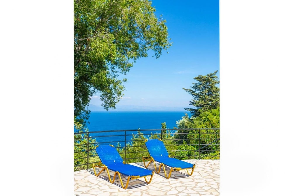 Villa Nefeli Large Private Pool Walk to Beach Sea Views A C Wifi Car Not Required - 2295 view 4
