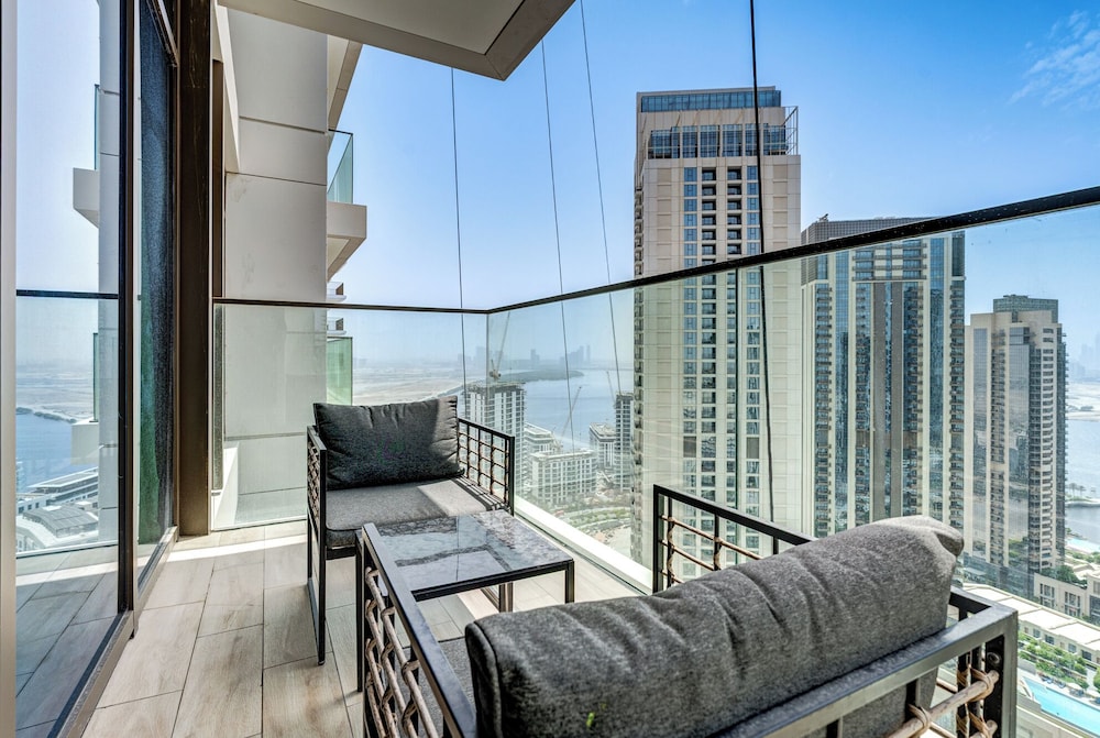 PVH - 1BR Sea View - Palace Residence