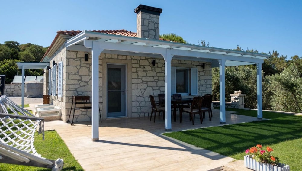 Peaceful House in Bozcaada view 2