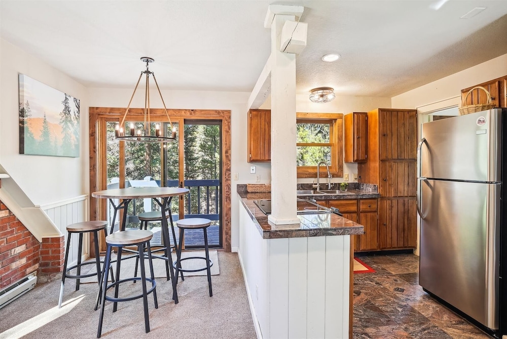Summit Solitude Estate 3 Bedroom Home